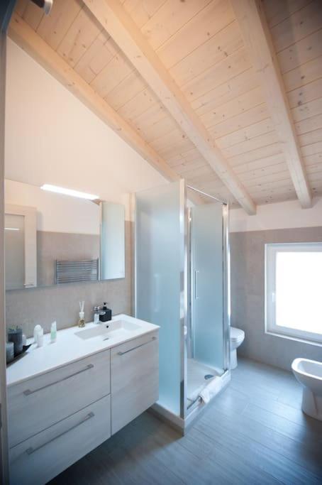 Casa Gemma - Big Family House With Free Parking San Giovanni Lupatoto Exterior foto
