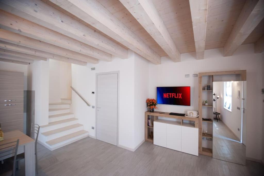 Casa Gemma - Big Family House With Free Parking San Giovanni Lupatoto Exterior foto