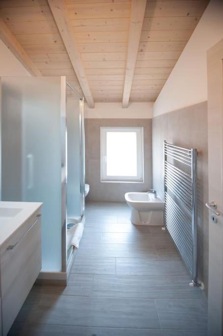 Casa Gemma - Big Family House With Free Parking San Giovanni Lupatoto Exterior foto